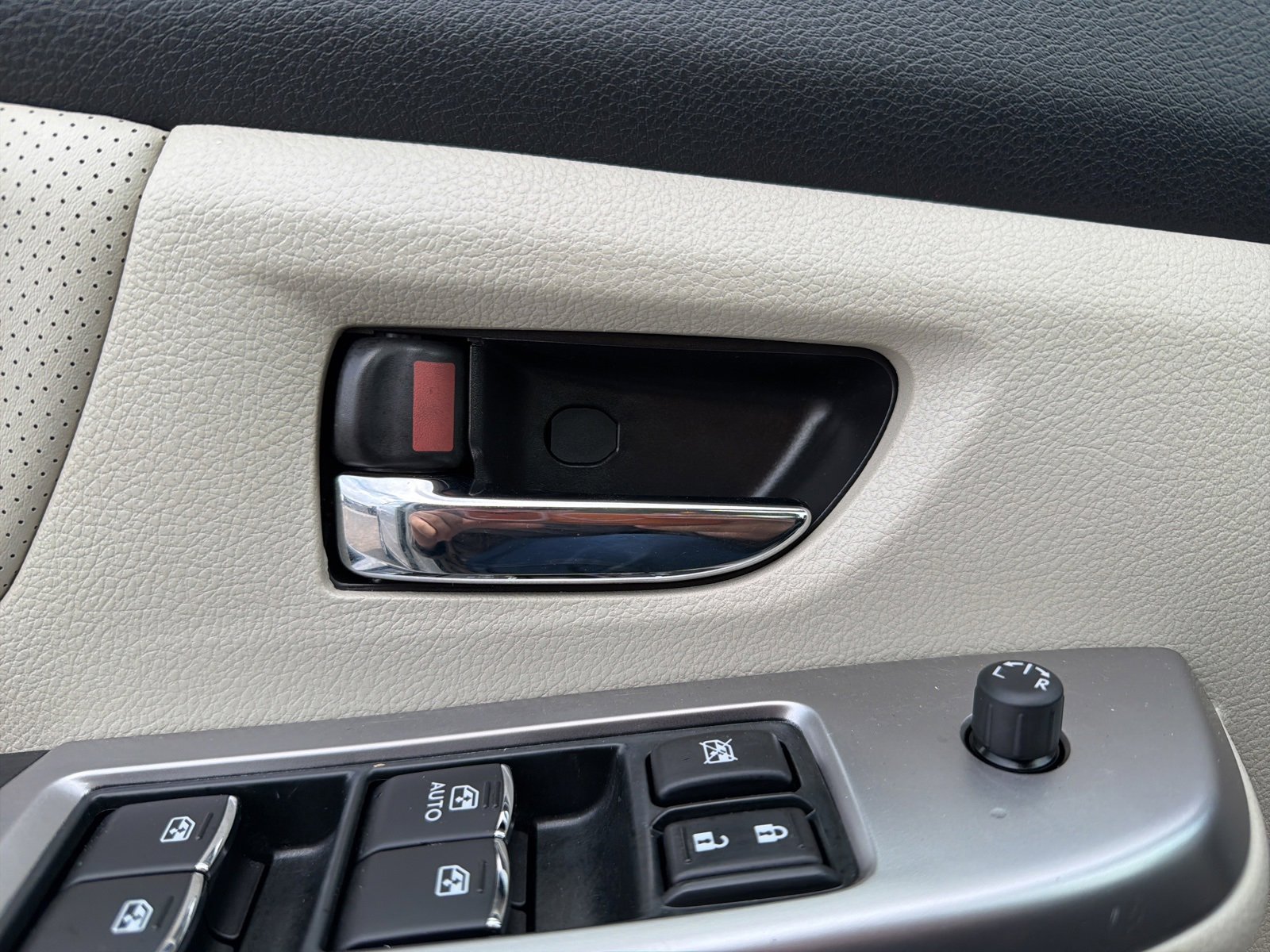 Used 2016 Subaru Impreza 2.0i Limited image 39