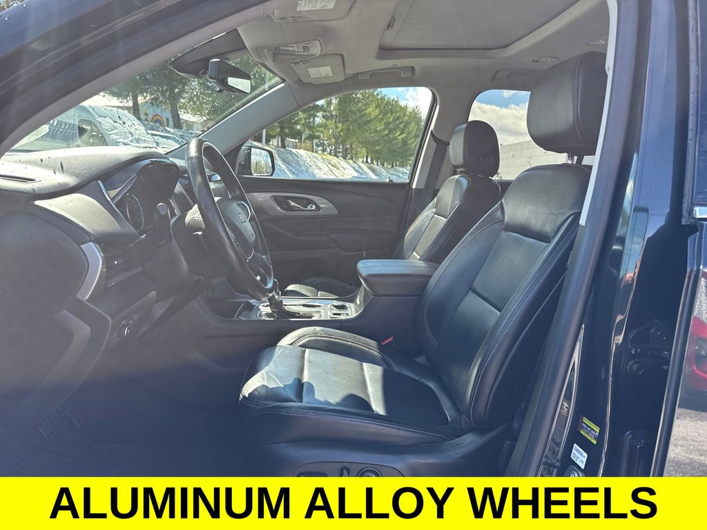 Used 2021 Chevrolet Traverse LT w/ LT Premium Package image 10
