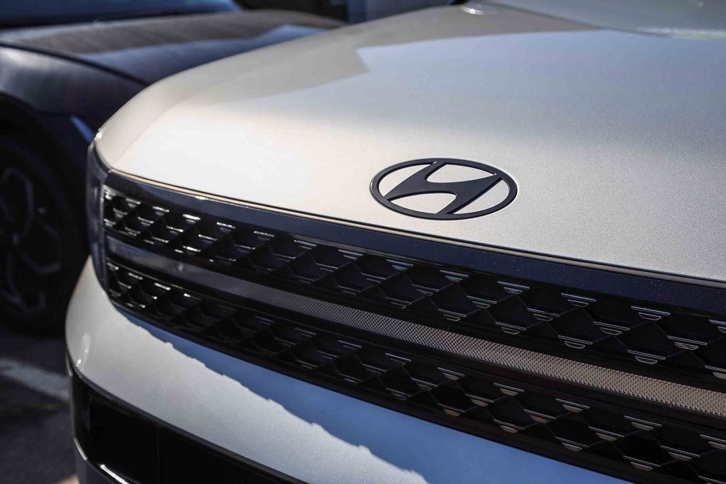 Certified 2025 Hyundai Santa Fe Calligraphy AWD/4WD image 11