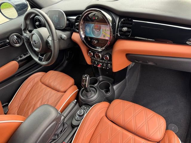 Used 2023 MINI Cooper S w/ Signature Upholstery Package FWD image 28