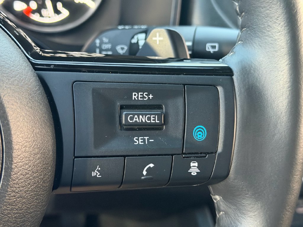 Certified 2021 Nissan Rogue SV w/ Premium Package FWD image 24