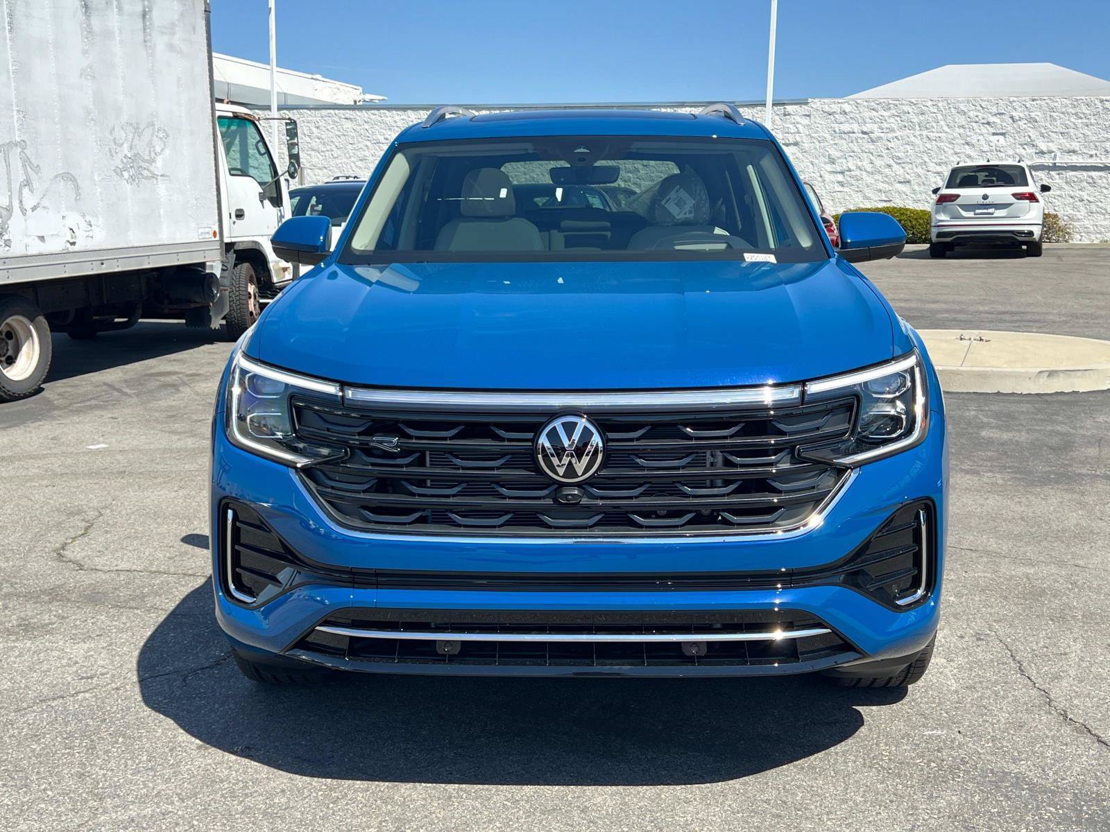 Certified 2025 Volkswagen Atlas SEL Premium R-Line AWD/4WD image 8