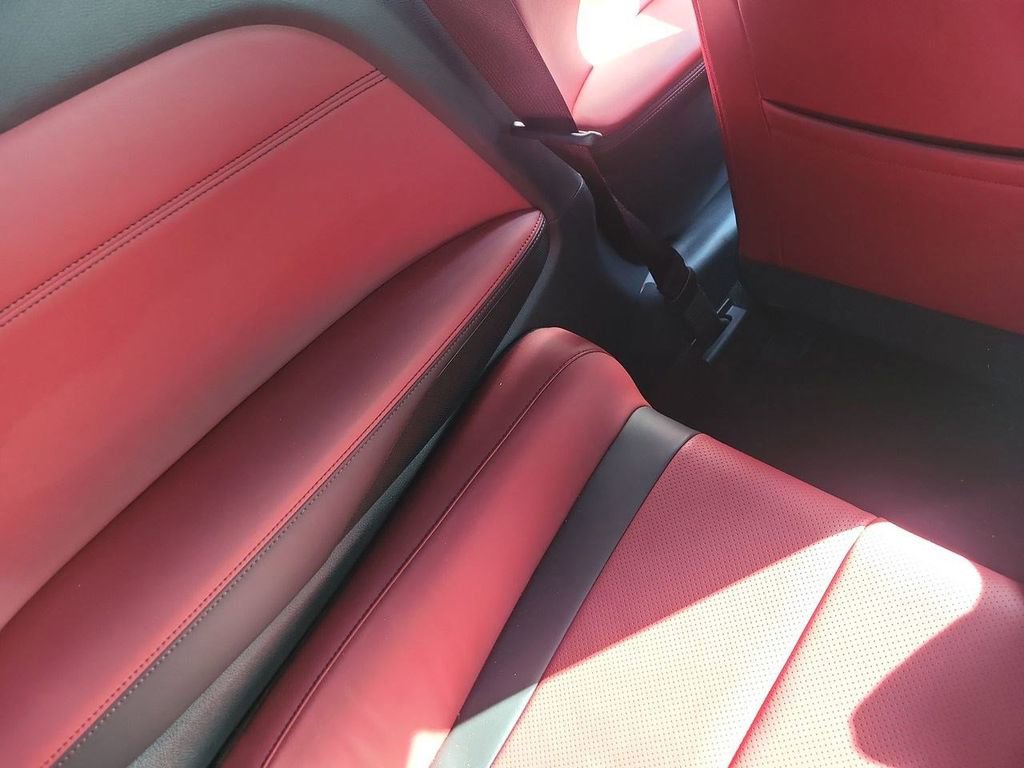 Used 2022 INFINITI Q60 Red Sport 400 w/ Carbon Fiber Package image 15