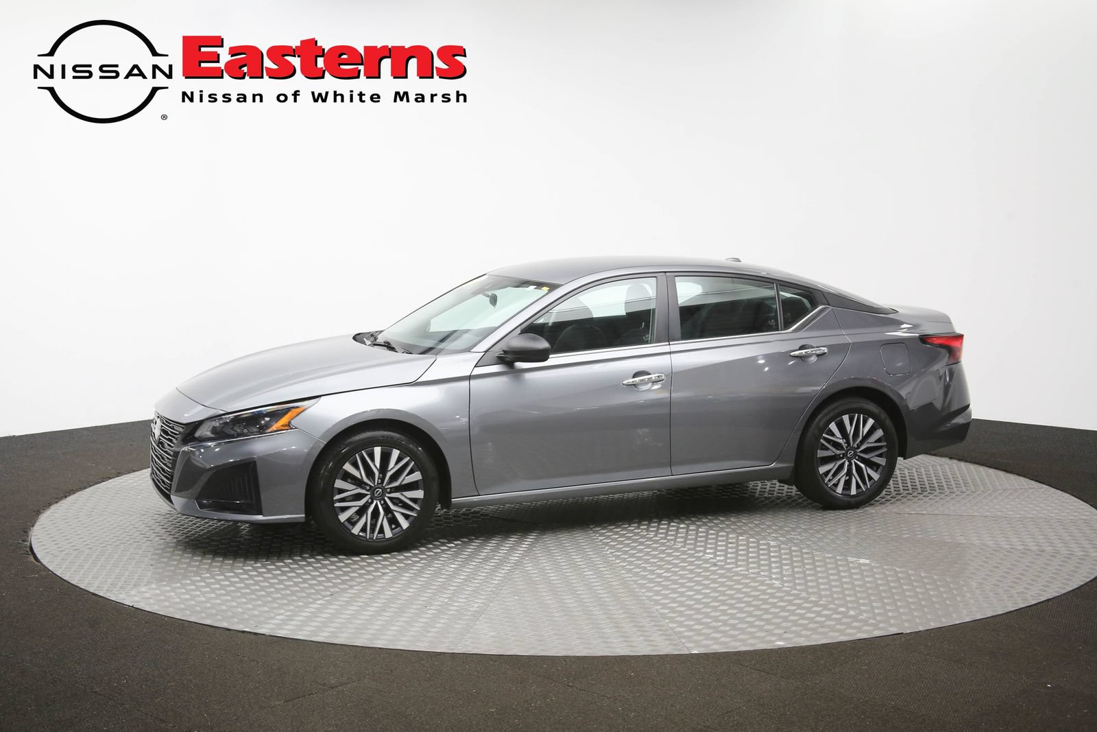 Used 2025 Nissan Altima 2.5 SV FWD image 56