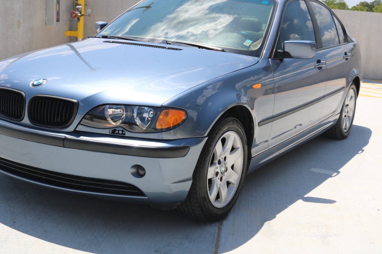 Used 2004 BMW 325xi Sedan AWD/4WD image 25