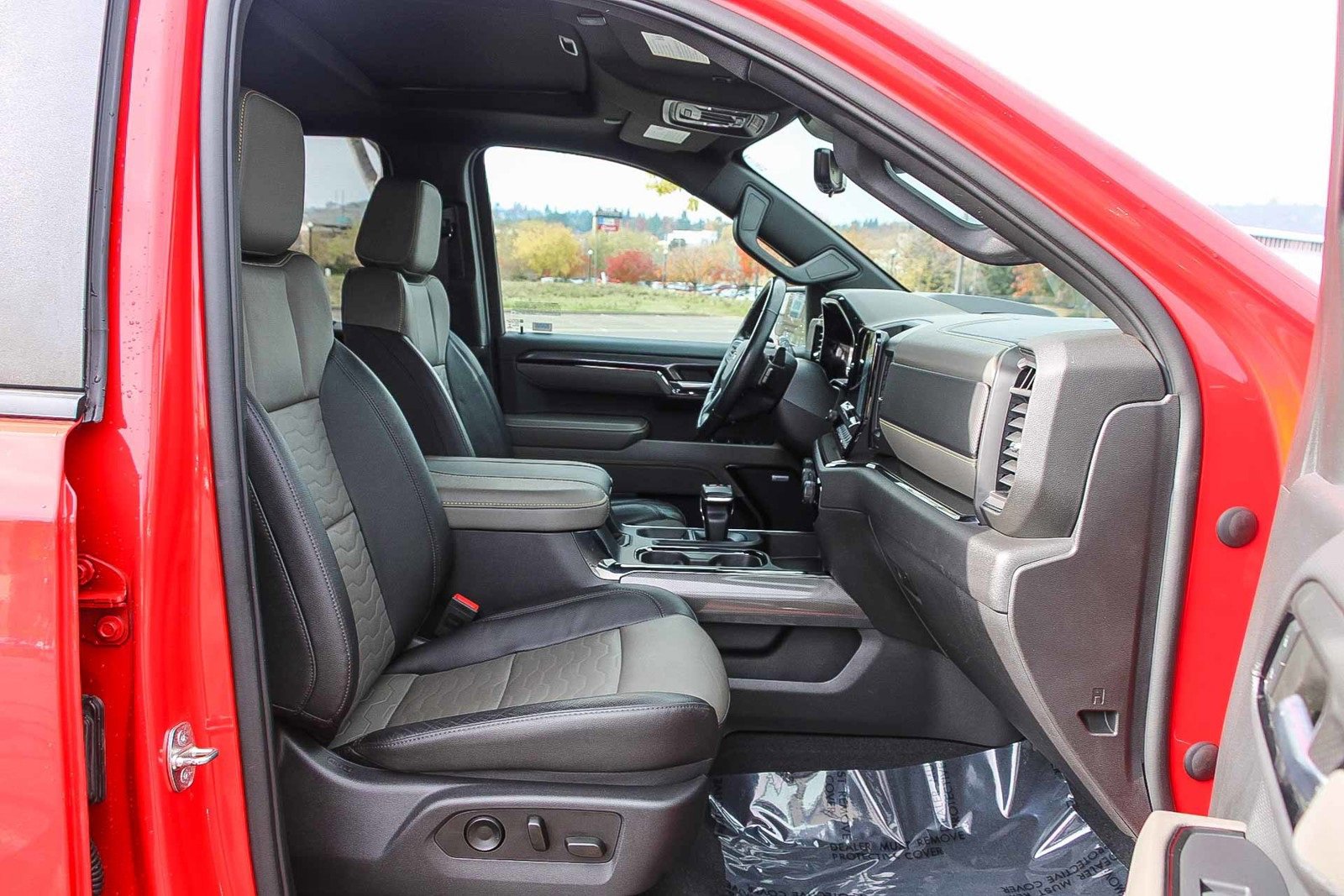 Used 2023 Chevrolet Silverado 1500 ZR2 w/ Technology Package image 13