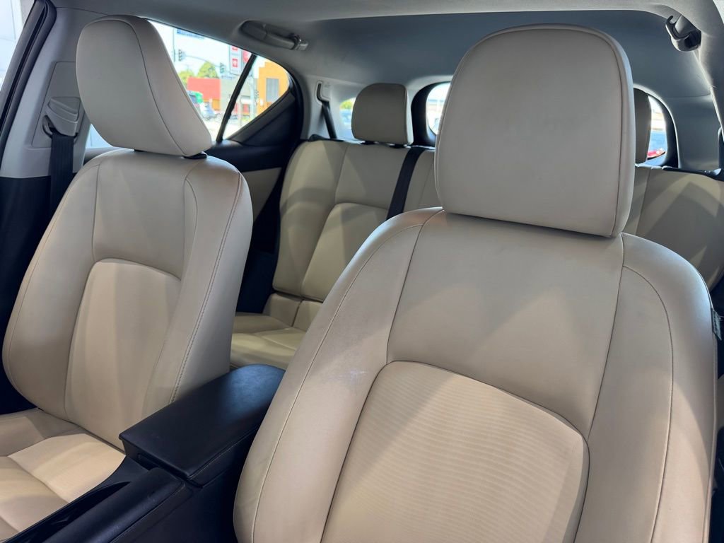 Used 2013 Lexus CT 200h w/ Premium Pkg w/Navigation FWD image 22