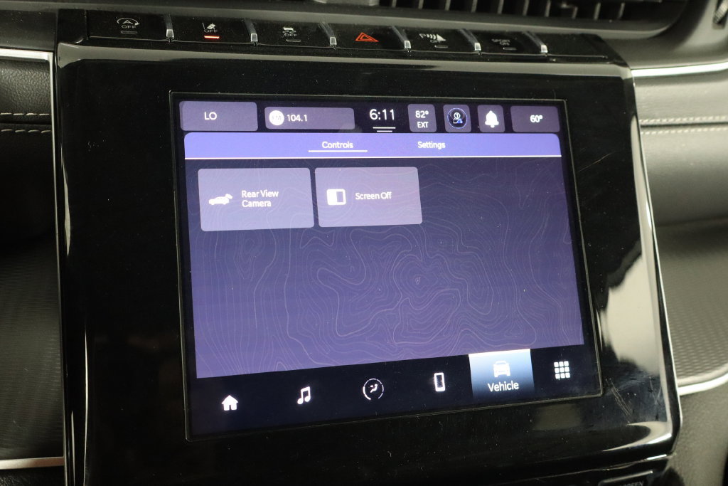 Used 2023 Jeep Grand Cherokee Laredo w/ Trailer Tow Prep Group (B) AWD/4WD image 35