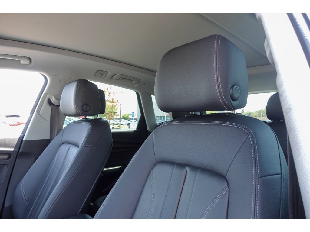 Used 2023 Audi Q5 2.0T Premium w/ Convenience Package AWD/4WD image 10