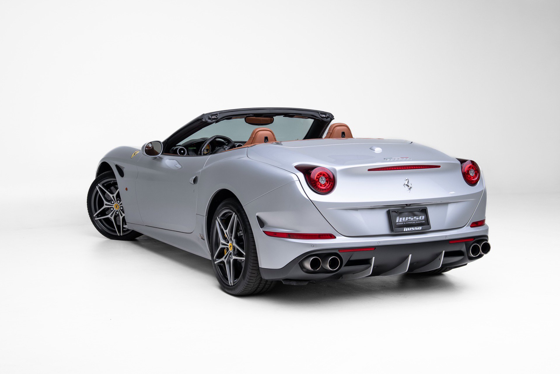 Used 2016 Ferrari California T image 20