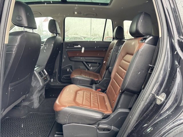 Used 2021 Volkswagen Atlas SEL Premium R-Line image 24