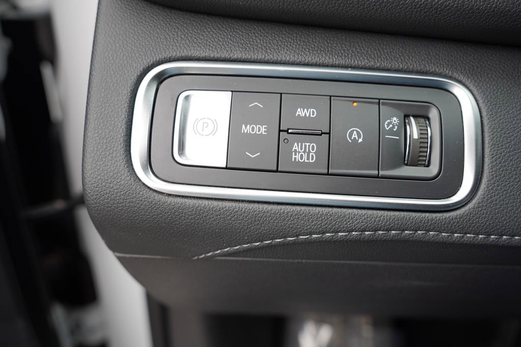 Certified 2025 Buick Enclave Preferred image 25