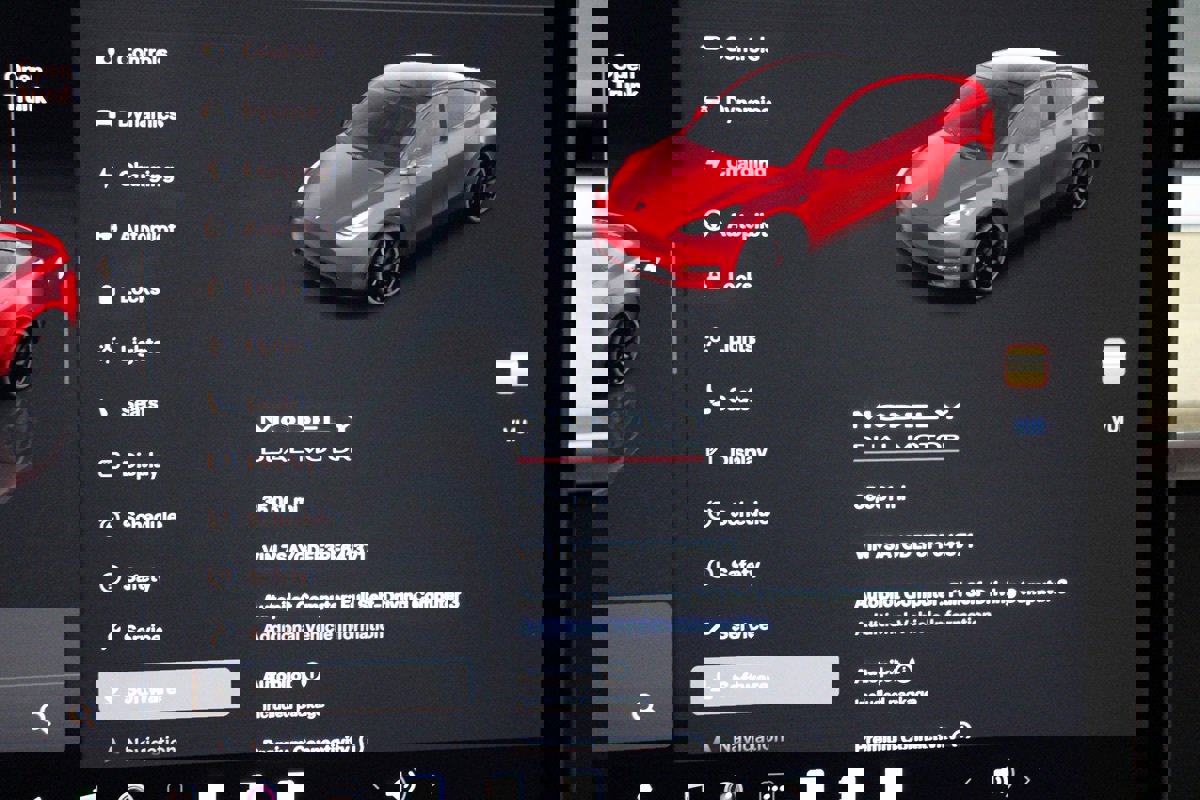 Used 2023 Tesla Model Y Performance image 16