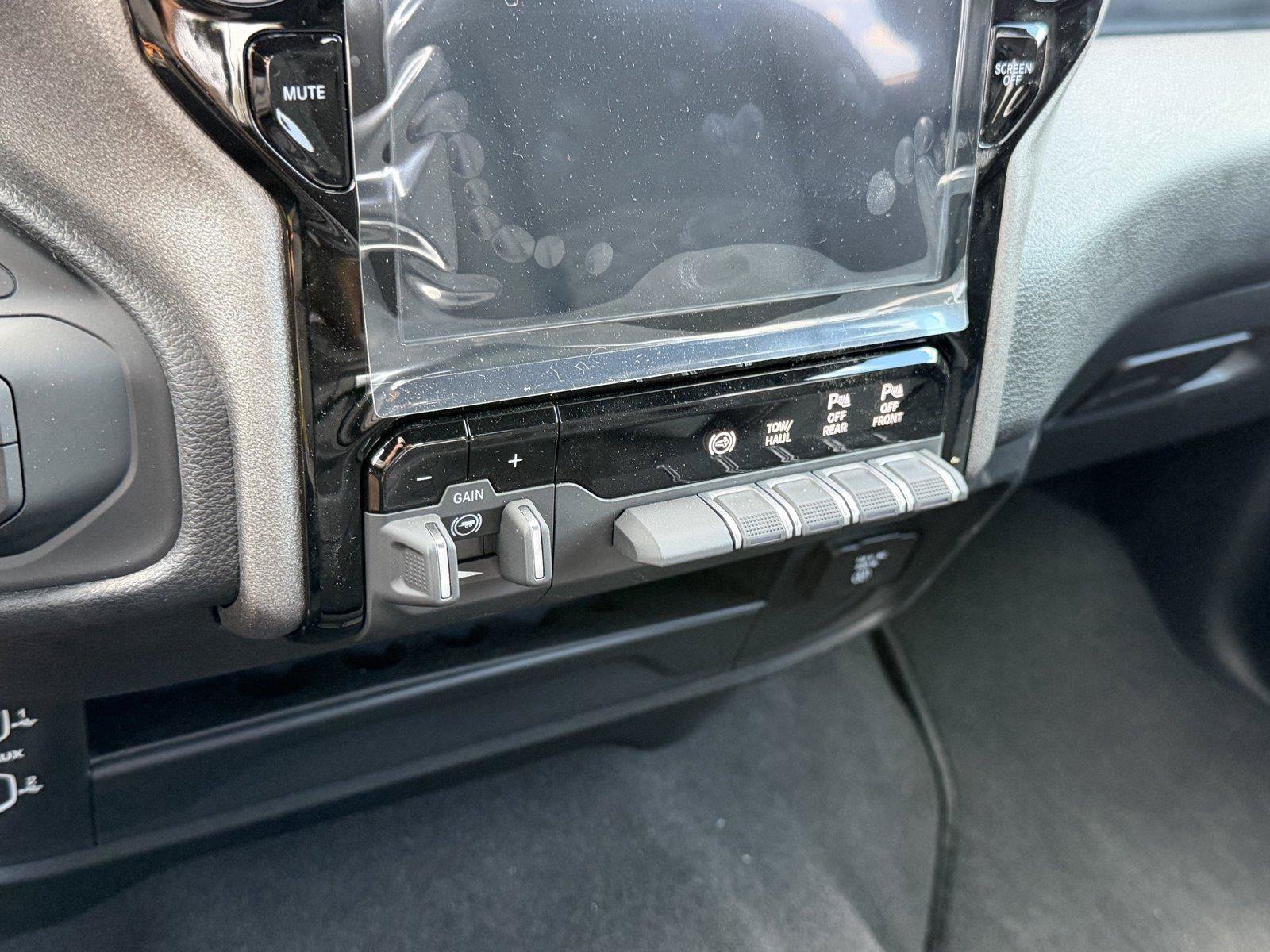 Used 2025 RAM 2500 Tradesman AWD/4WD image 24