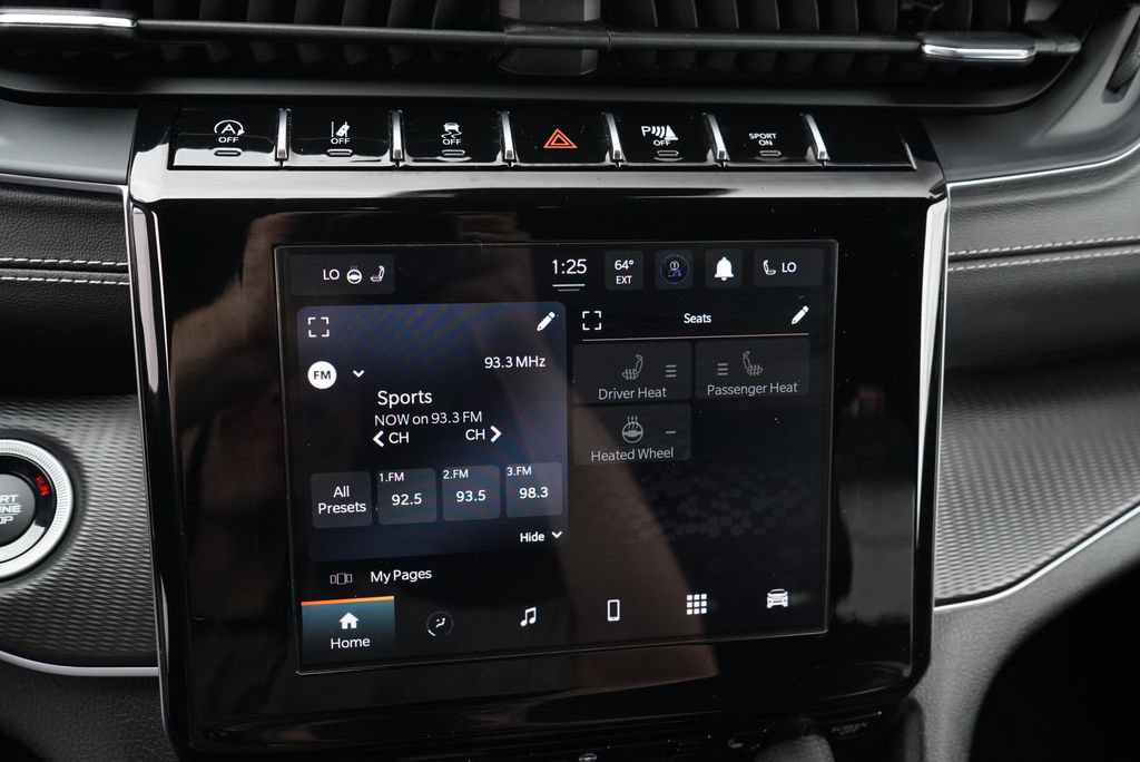 Used 2023 Jeep Grand Cherokee L Laredo AWD/4WD image 18