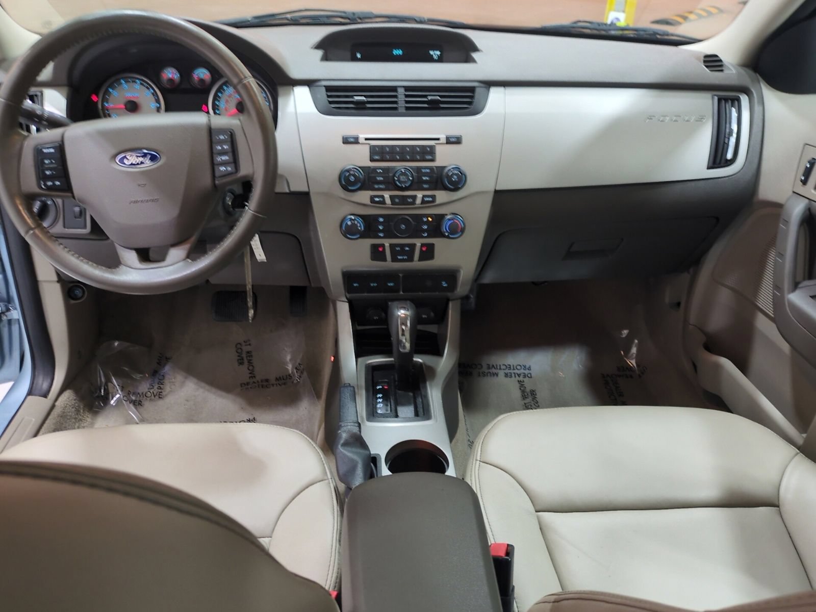 Used 2009 Ford Focus SEL FWD image 14