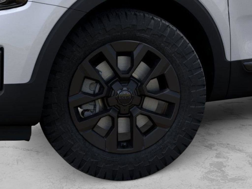 Used 2025 Kia Telluride AWD image 9