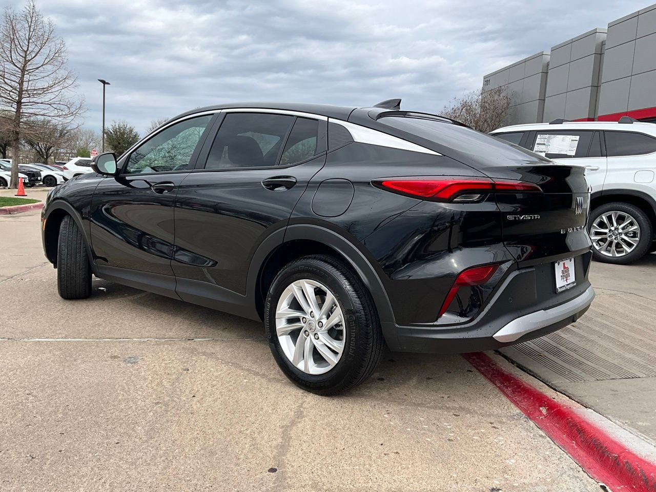 Used 2025 Buick Envista Preferred image 8