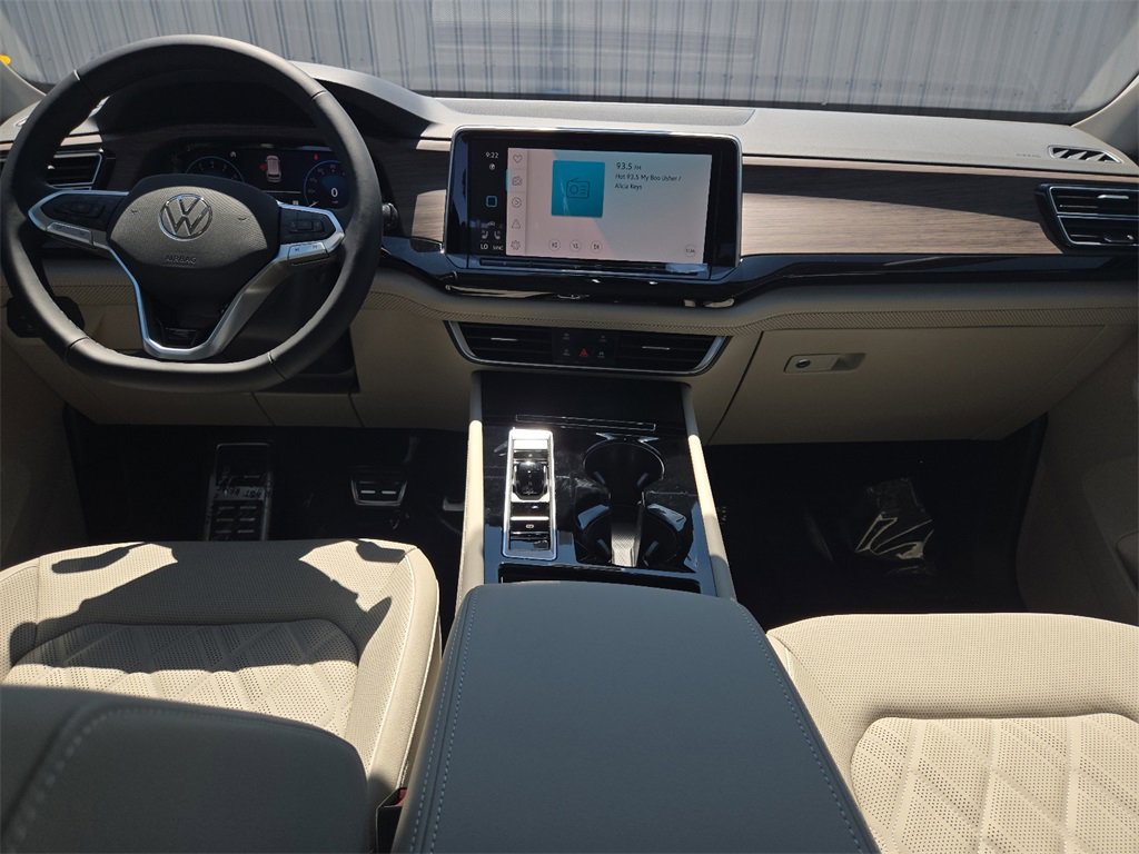 New 2025 Volkswagen Atlas SEL Premium R-Line image 16