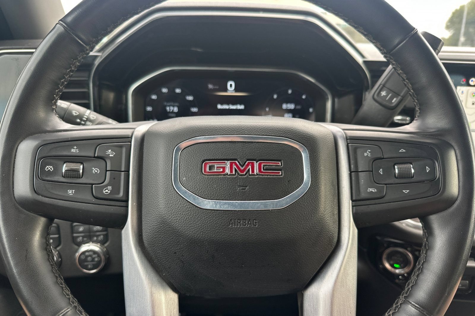 Used 2025 GMC Sierra 1500 SLT AWD/4WD image 33