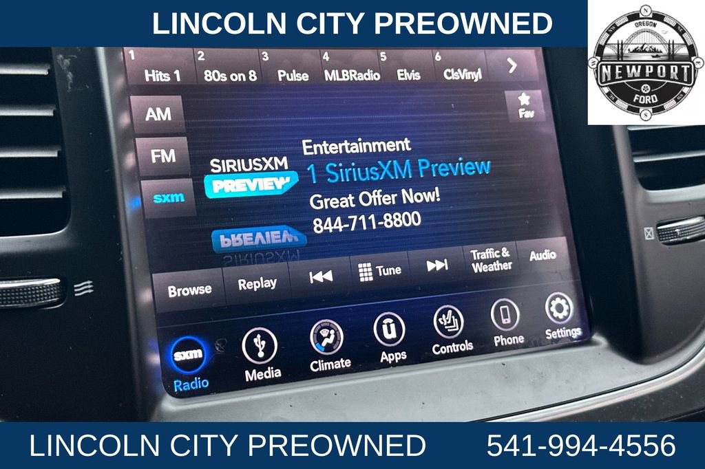 Used 2018 Chrysler 300 Limited image 16