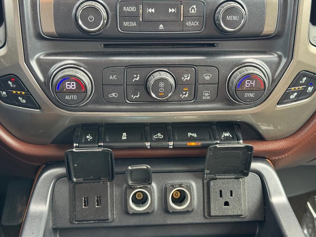 Used 2018 Chevrolet Silverado 1500 High Country AWD/4WD image 20
