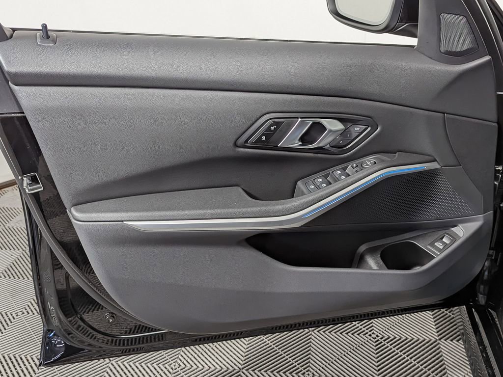 Used 2025 BMW 330i xDrive Sedan w/ M Sport Package image 12