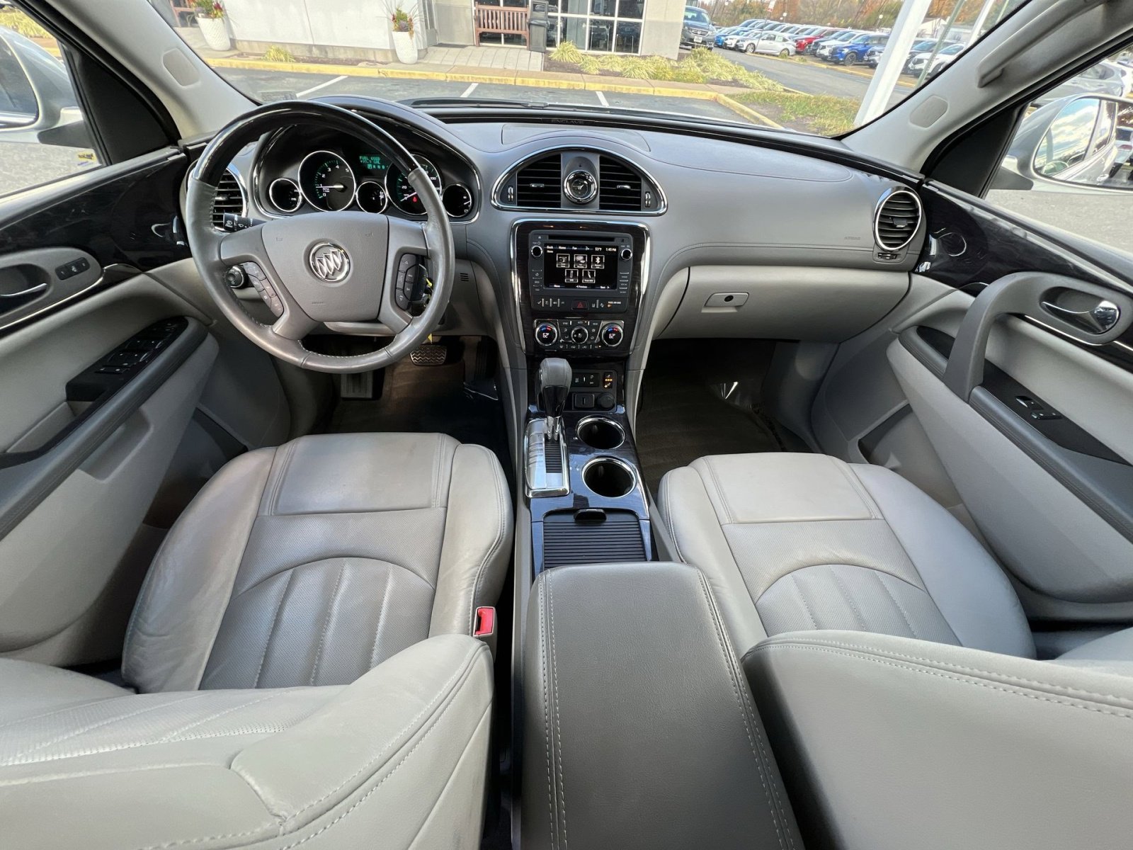Used 2017 Buick Enclave Leather image 2
