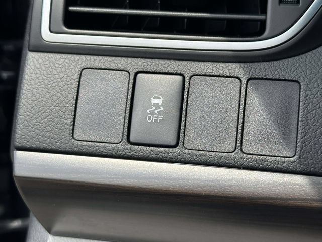 Used 2015 Toyota Camry XLE FWD image 13