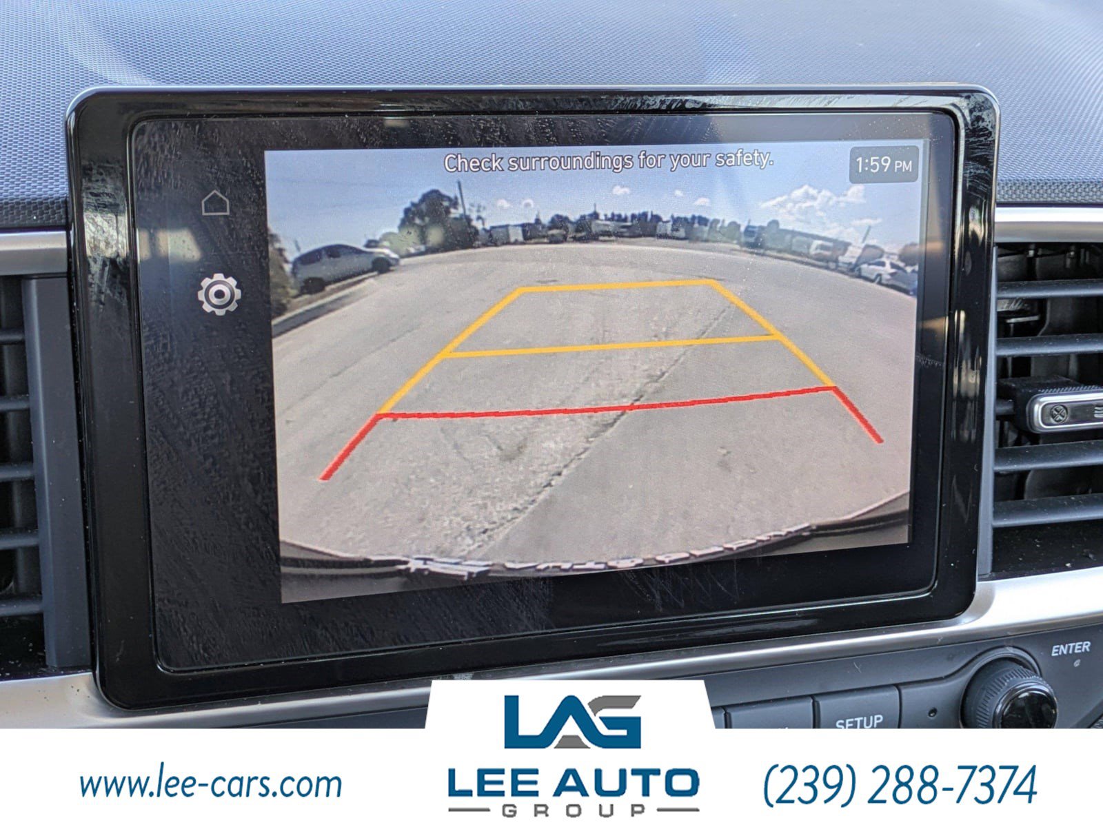 Used 2024 Hyundai Venue Limited image 23