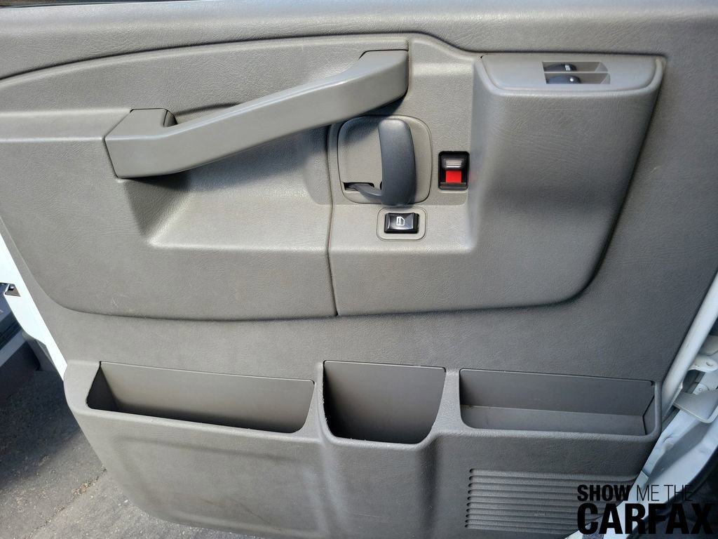 Used 2020 Chevrolet Express 3500 LS RWD image 18