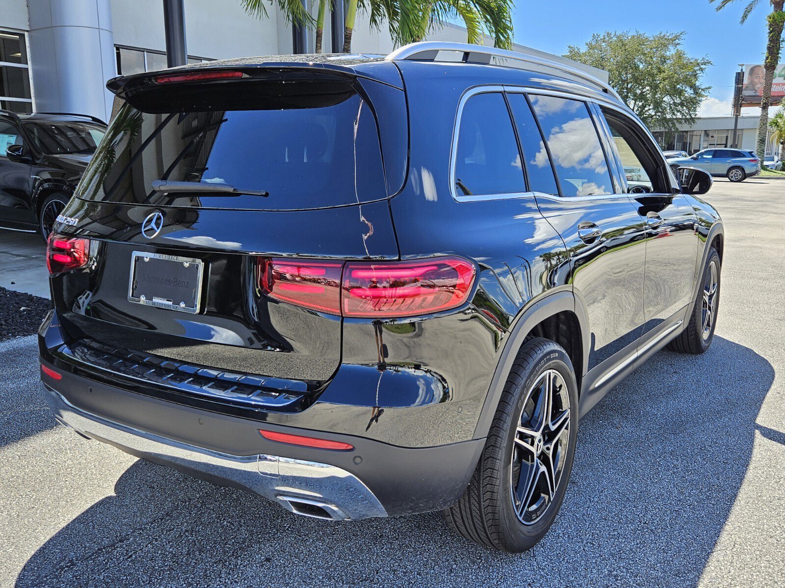 New 2026 Mercedes-Benz GLB 250 image 5