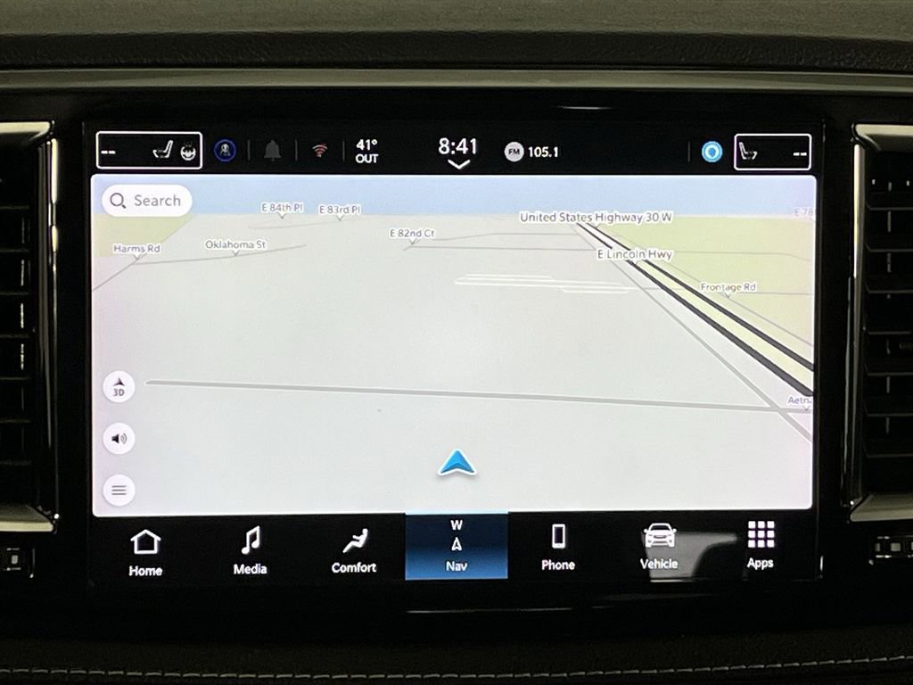 Used 2024 Chrysler Pacifica Limited FWD image 18