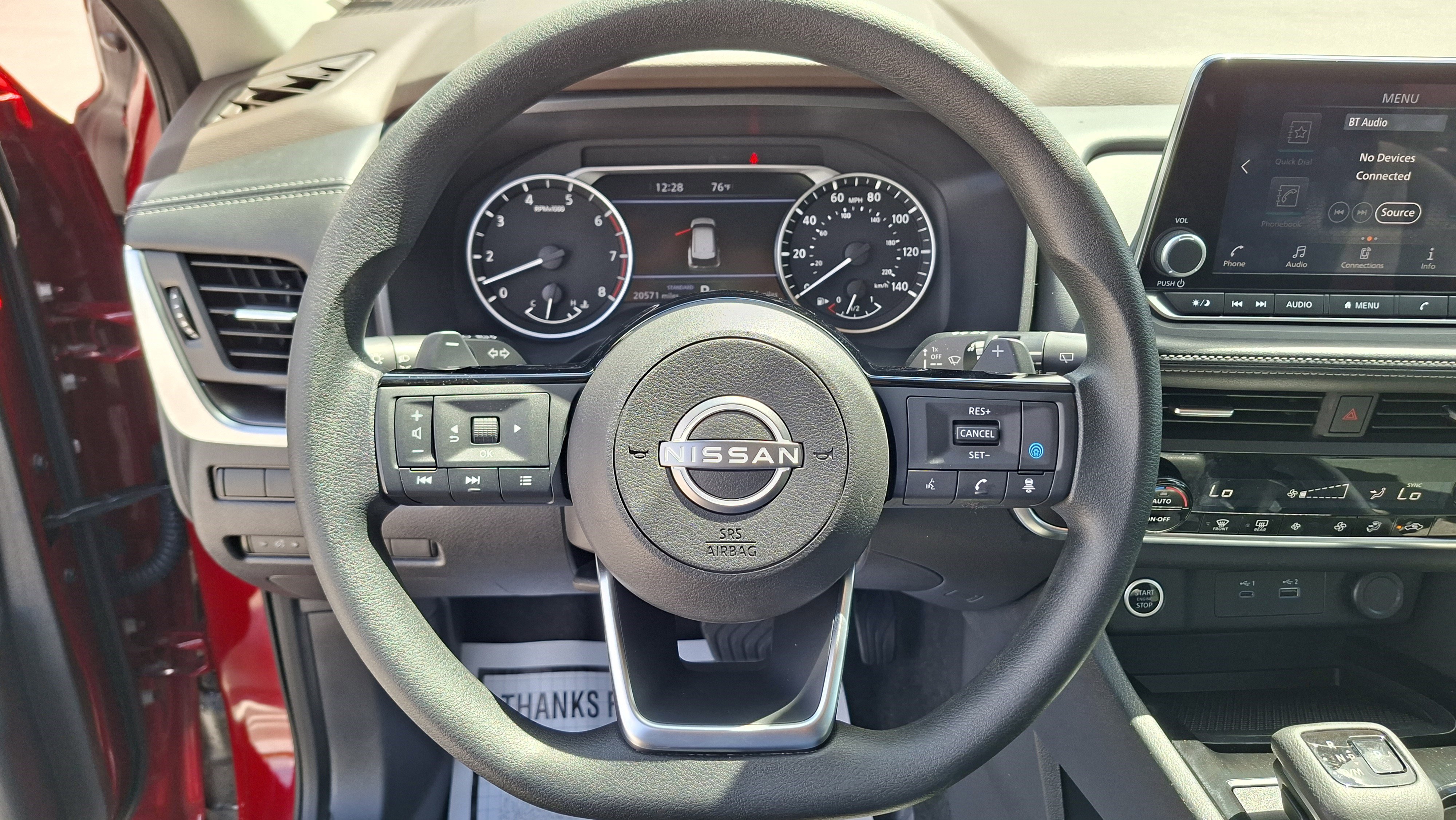 Used 2023 Nissan Rogue SV image 11