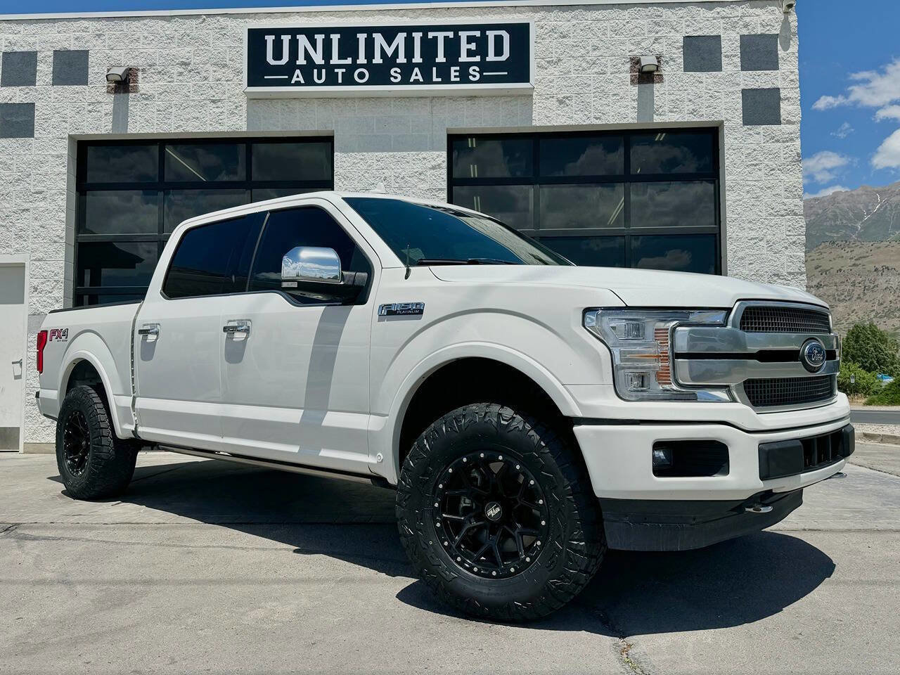 Used 2020 Ford F150 Platinum w/ Equipment Group 701A Luxury AWD/4WD image 1