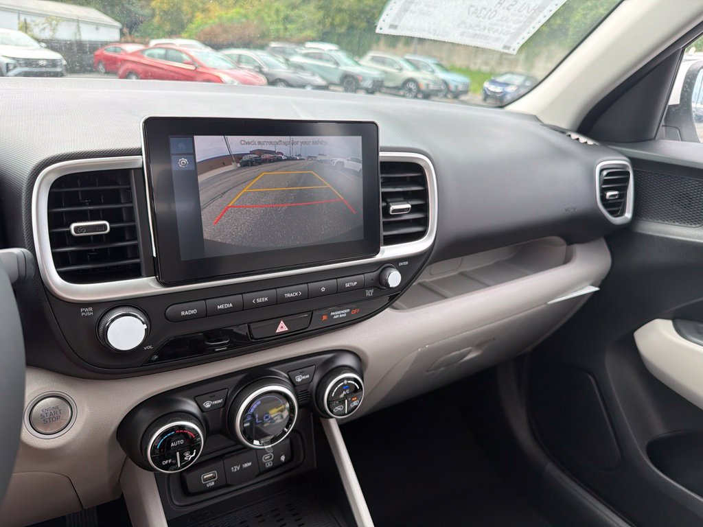 New 2026 Hyundai Venue SEL FWD image 25