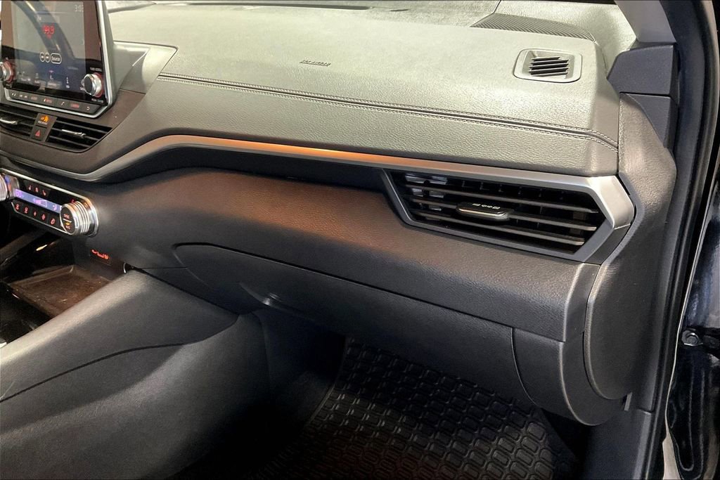 Used 2020 Nissan Altima 2.5 SV image 19