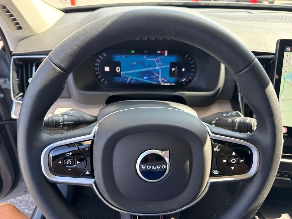 Used 2026 Volvo XC90 B6 Plus w/ Protection Package Premier AWD/4WD image 34