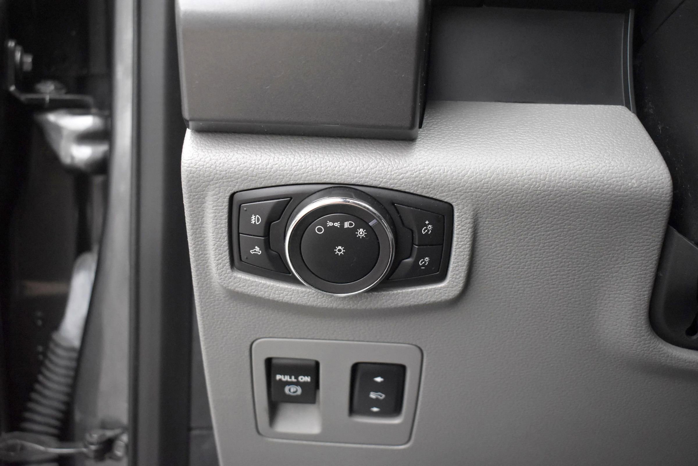 Used 2017 Ford F150 XLT w/ Equipment Group 302A Luxury RWD image 26