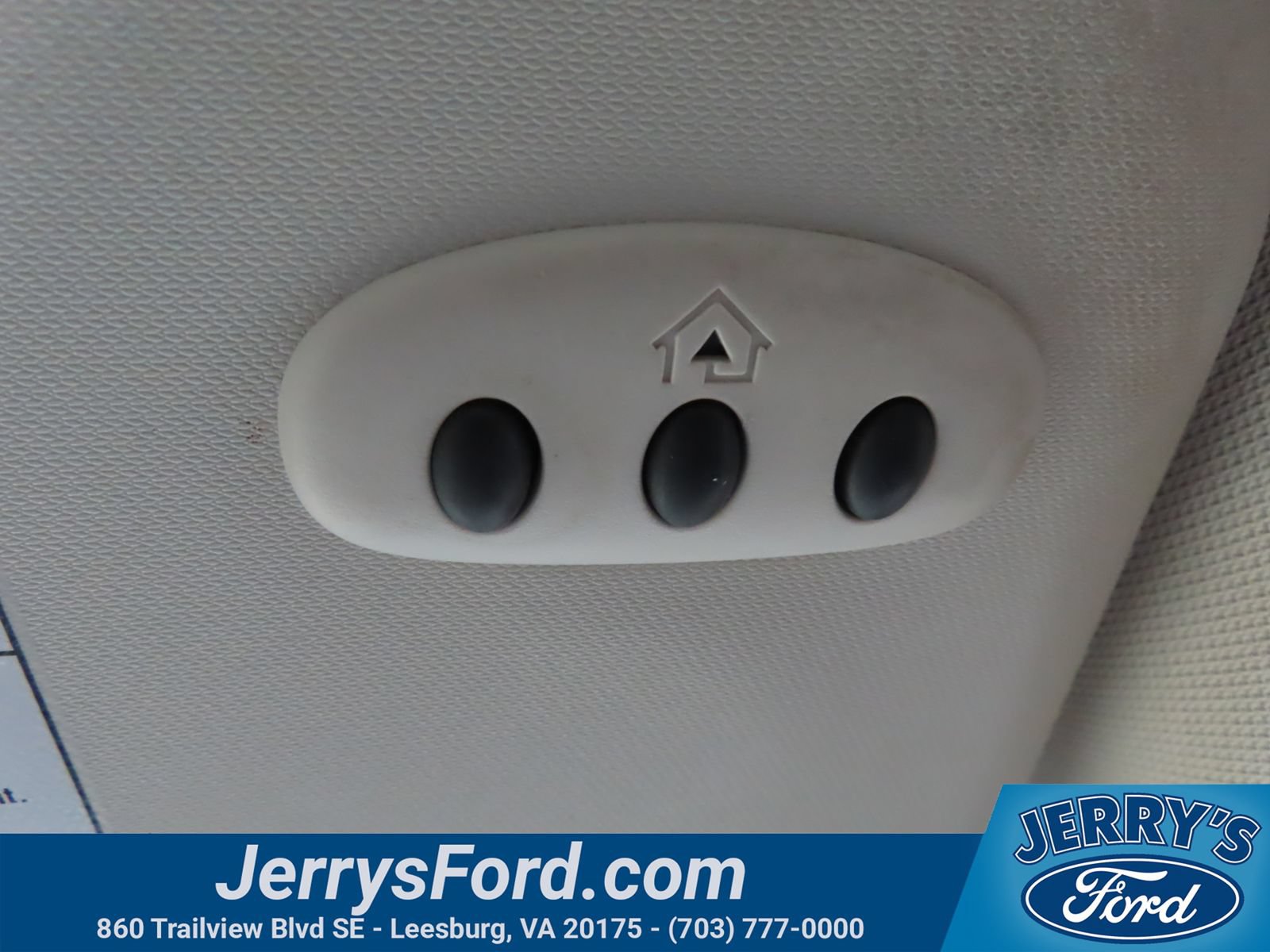 Used 2012 Ford Focus Titanium FWD image 38