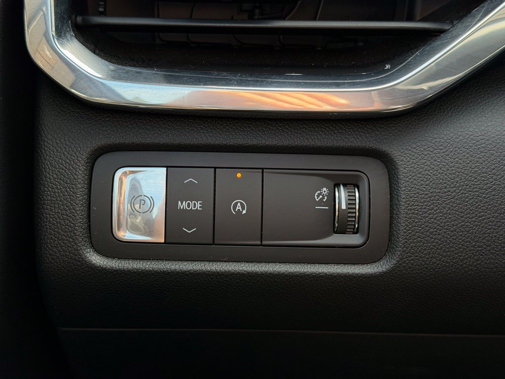 Used 2026 GMC Acadia Elevation w/ Elevation Premium Package FWD image 26