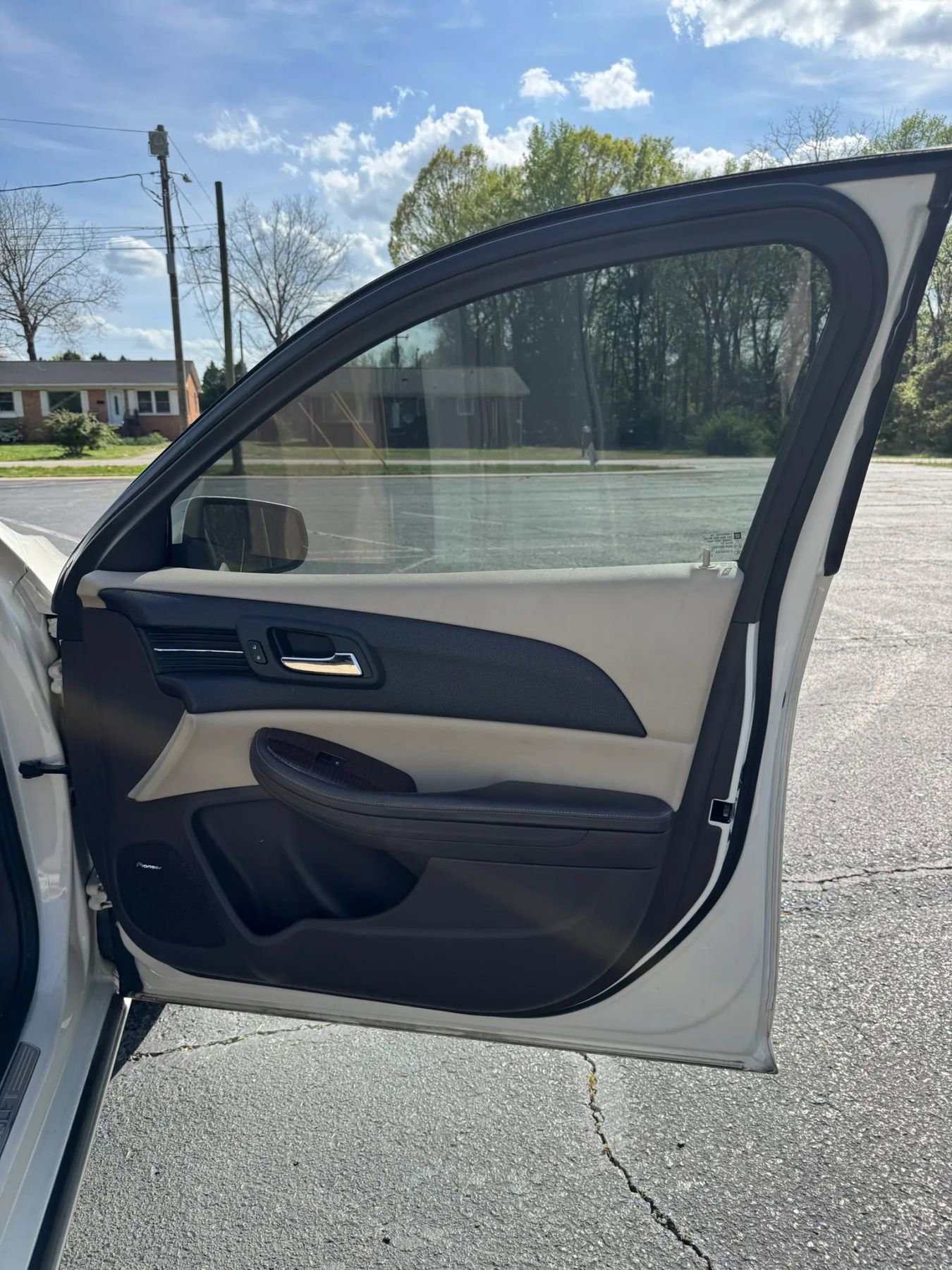 Used 2013 Chevrolet Malibu LTZ FWD image 16