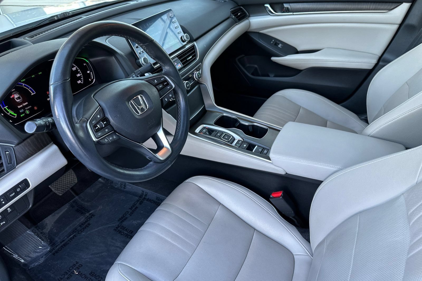 Used 2019 Honda Accord Touring image 10