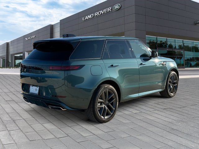 New 2026 Land Rover Range Rover Sport Dynamic SE AWD/4WD image 5