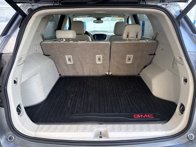 Used 2019 GMC Terrain Denali w/ Advanced Safety Package image 23