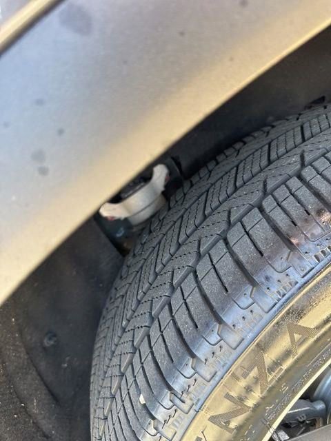 Used 2025 Honda Pilot Elite image 12