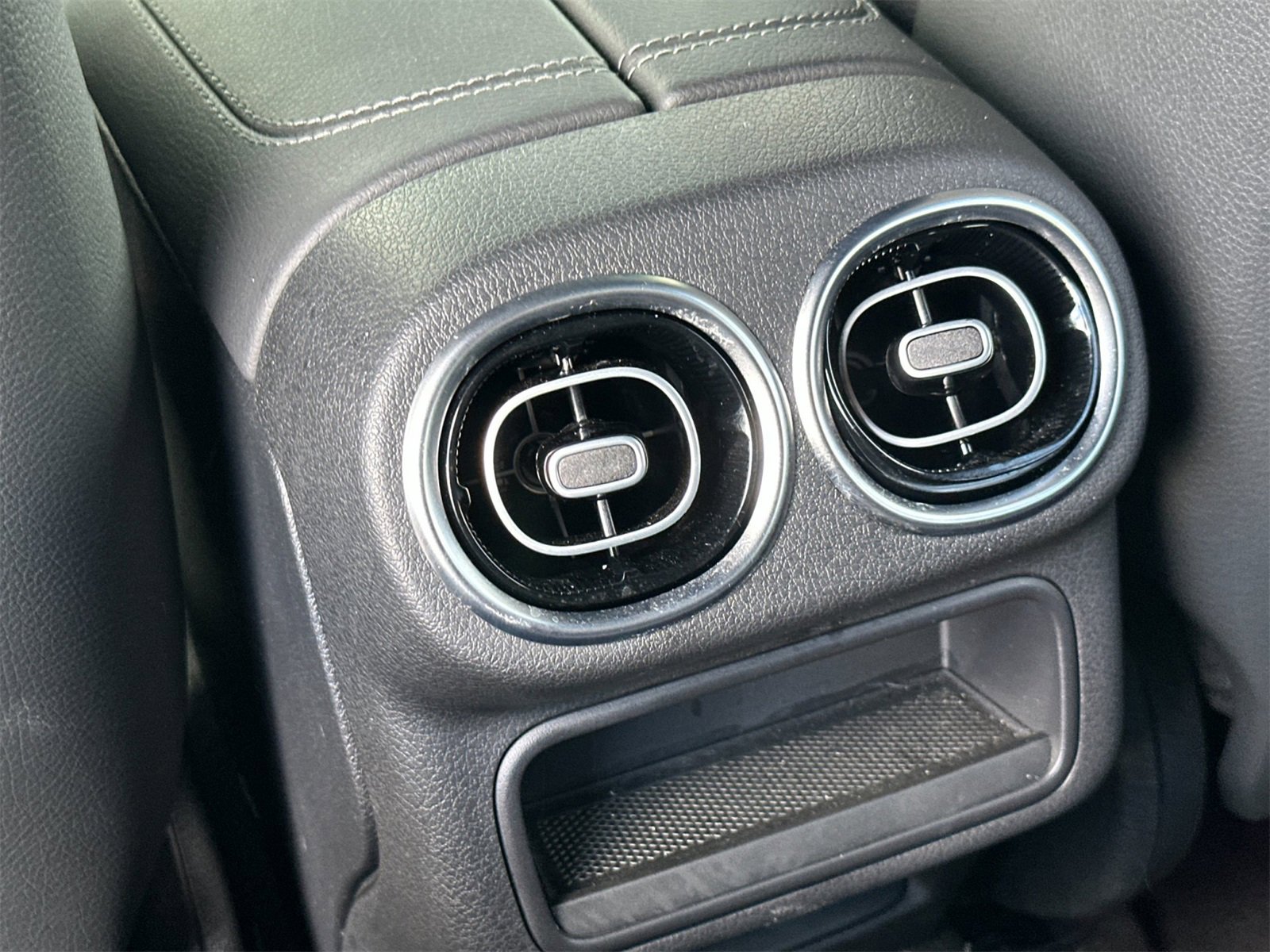 Certified 2025 Mercedes-Benz GLC 300 image 14