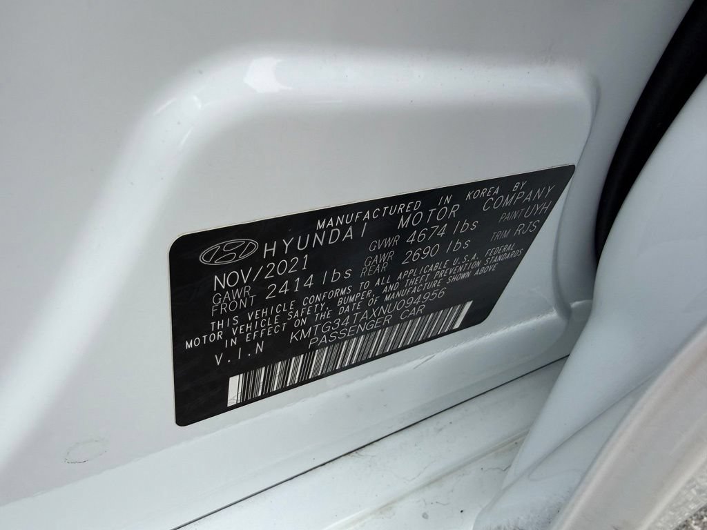 Used 2022 Genesis G70 2.0T RWD image 31