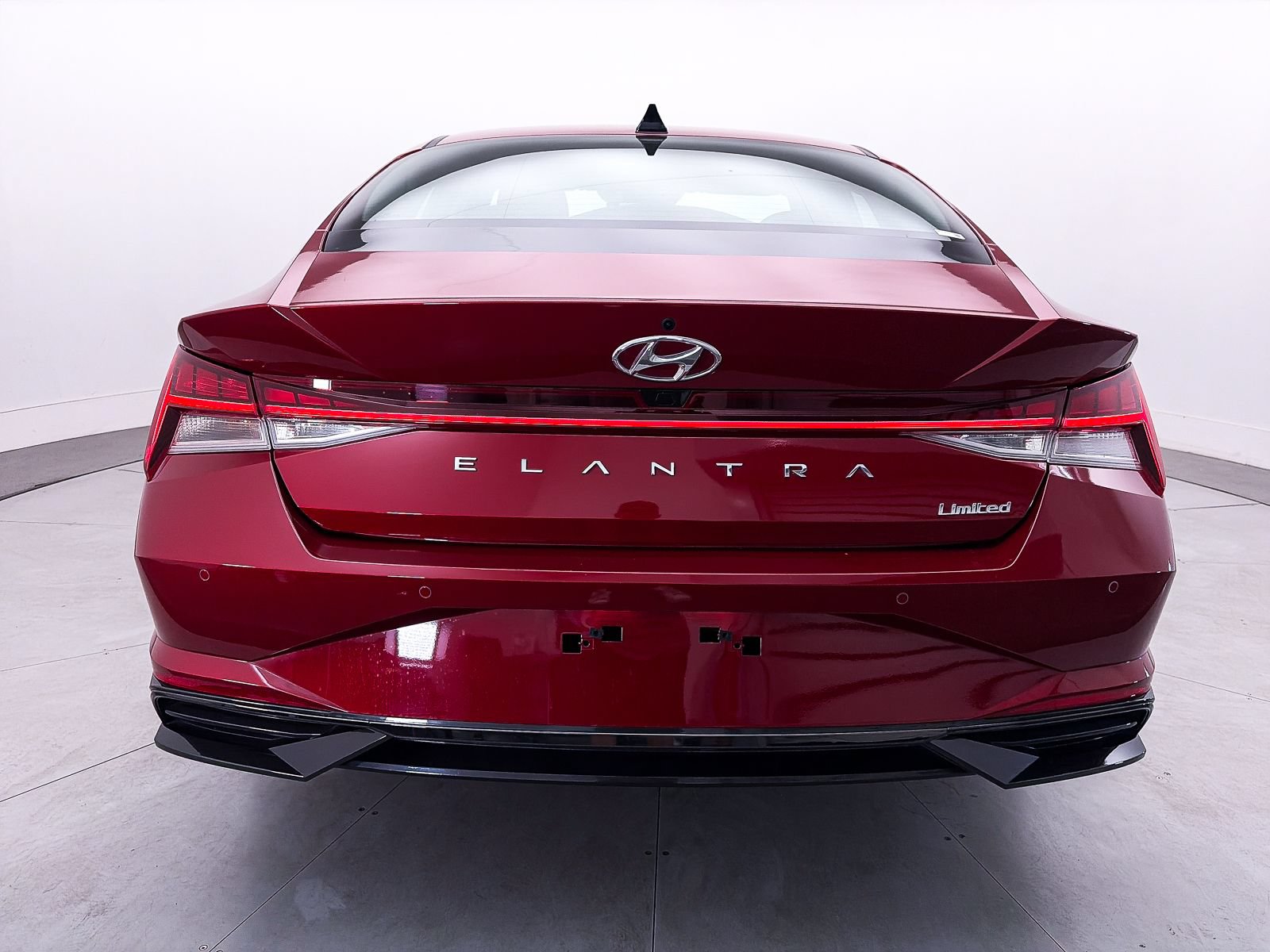 Used 2023 Hyundai Elantra Limited FWD image 15