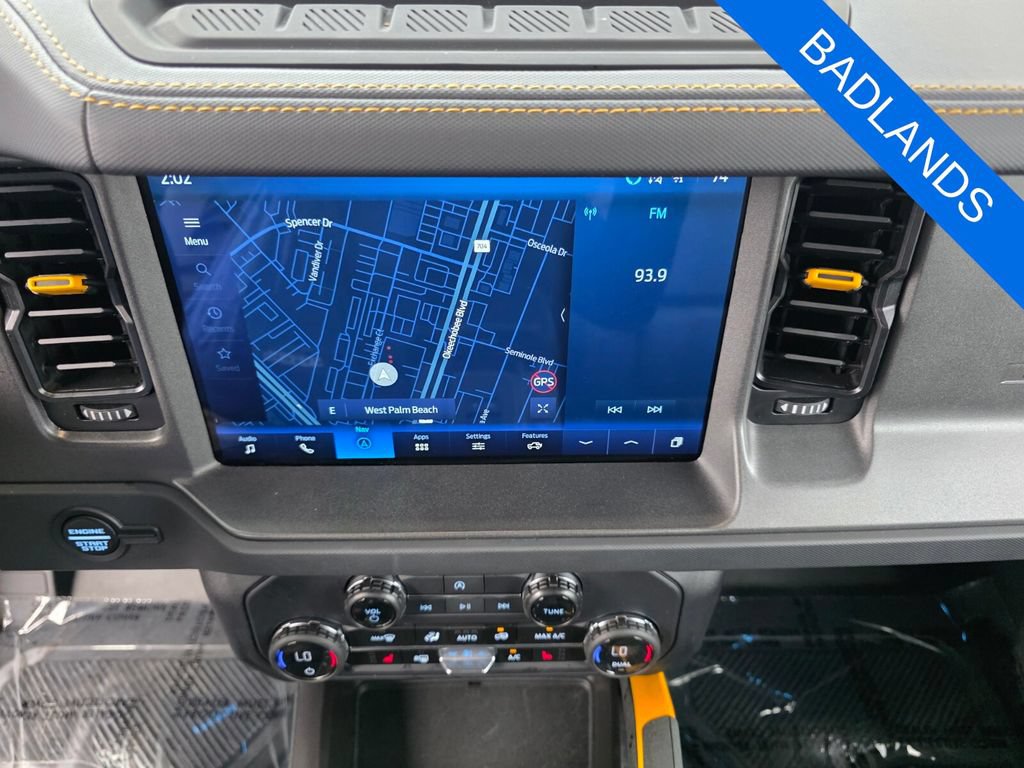 Used 2024 Ford Bronco Badlands w/ Sasquatch Package AWD/4WD image 20